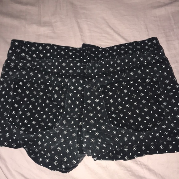 SO Jean Shorts - Picture 2 of 2